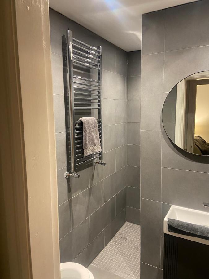 Spacious One Bedroom Ground Floor Apartment Harrogate Exterior photo